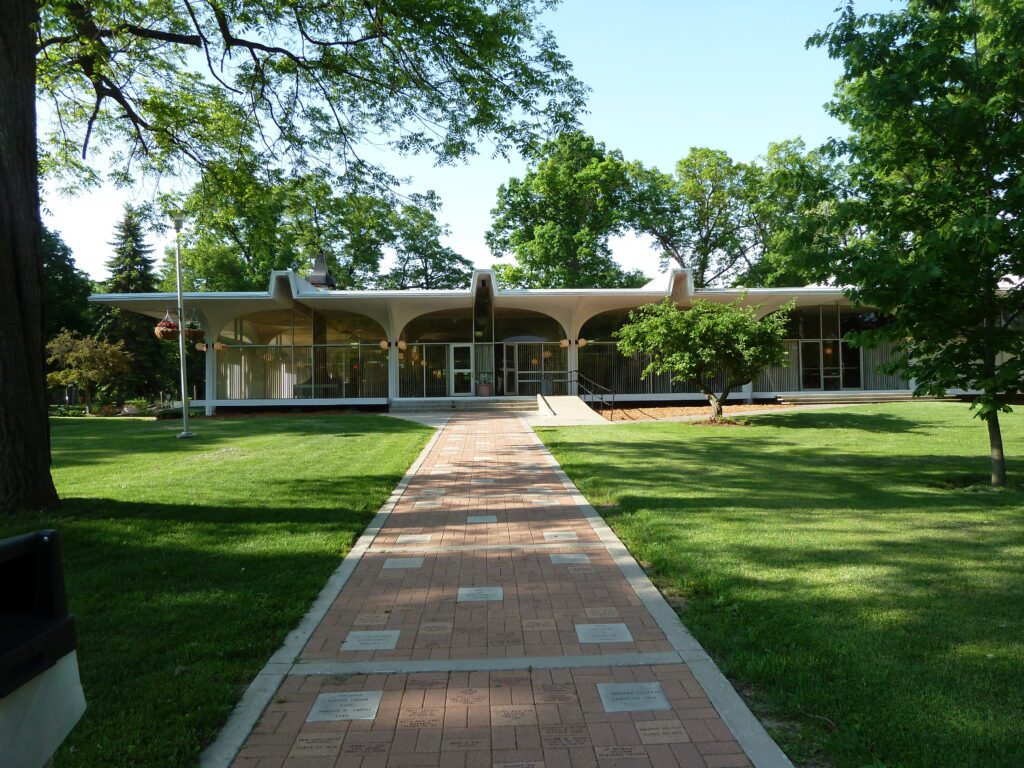 Olivet College Collegiate Center Michigan Modern