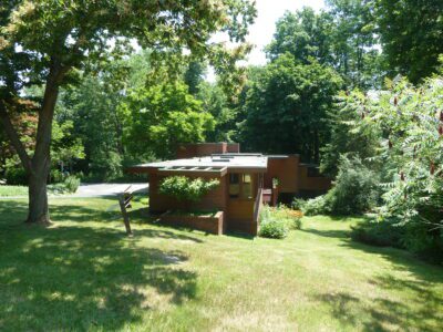 Gregor S. and Elizabeth B. Affleck House