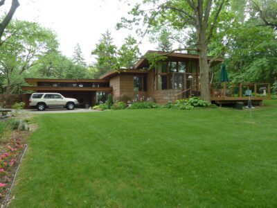 Robert and Rae Levin House