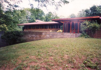 David and Christine Weisblat House