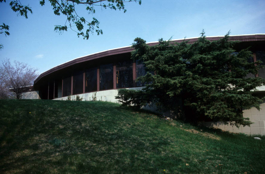 Robert D. & Winifred L. Winn House Michigan Modern